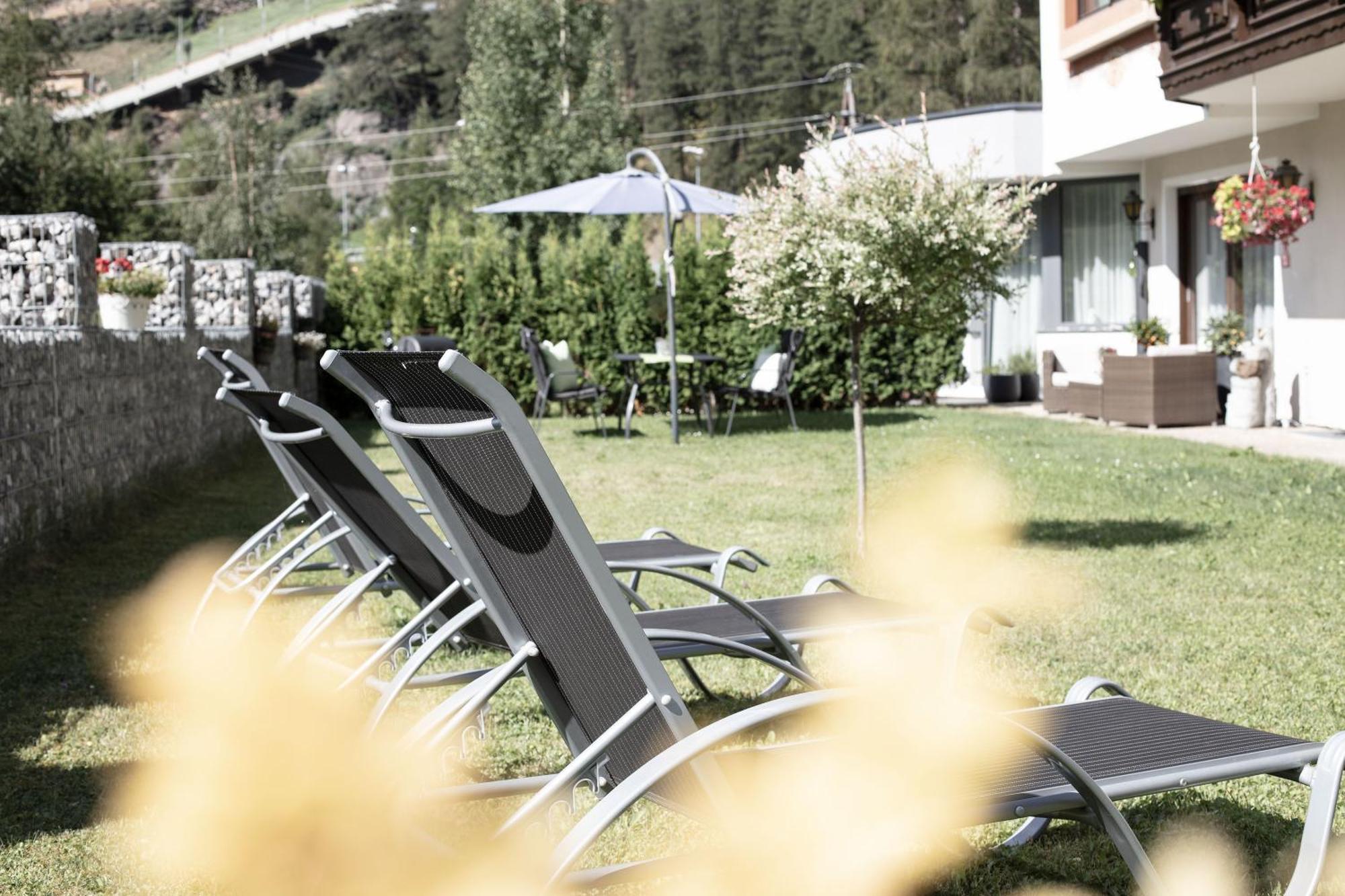 Garni Rustica Hotell Sölden Eksteriør bilde
